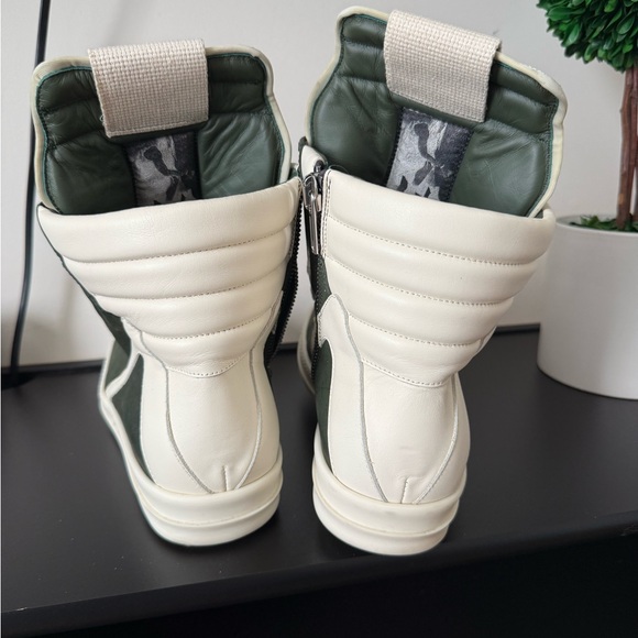 *SOLD* - Picture 4 of 7